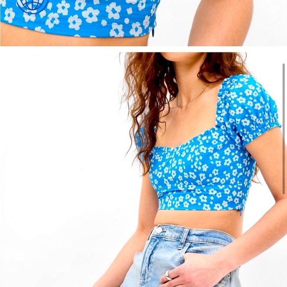 NWT GAP Floral Crop Top - Picture 2 of 8